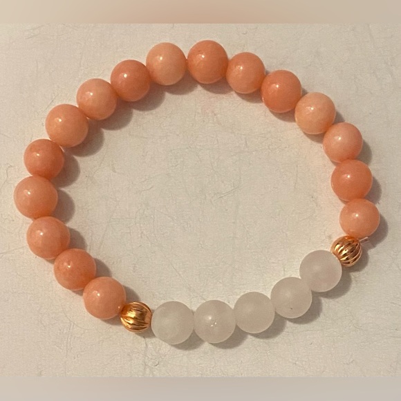 Genuine Rhodonite/Matte Rose Quartz crystal bracelet - Picture 1 of 2